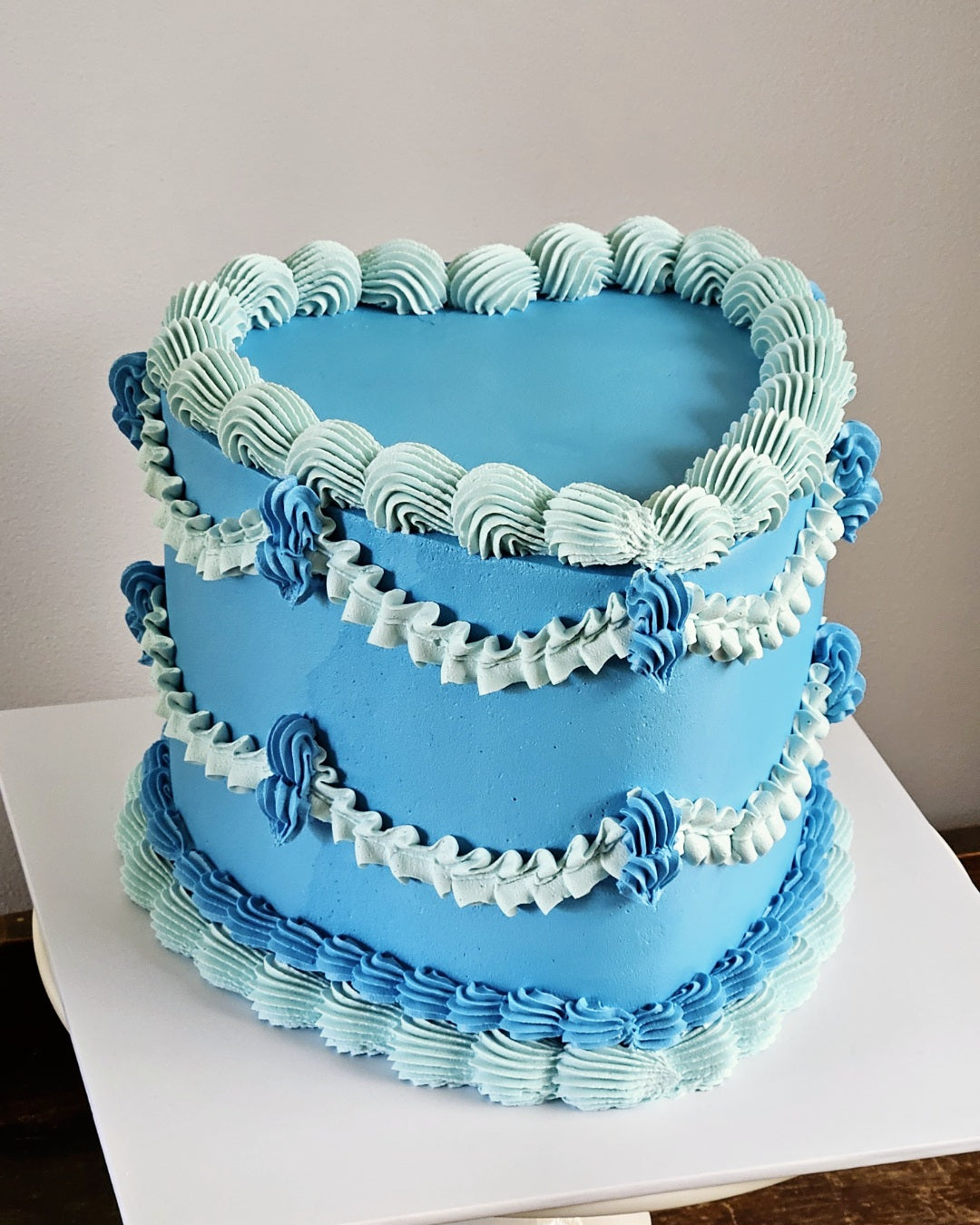 Heart Cake - Vintage Piping