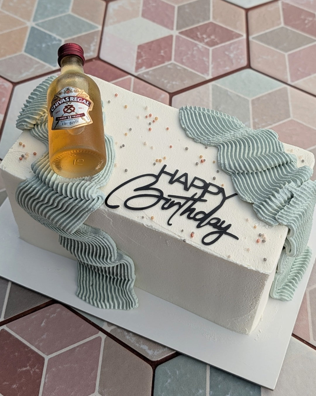 Brick Cake - Wavy lines