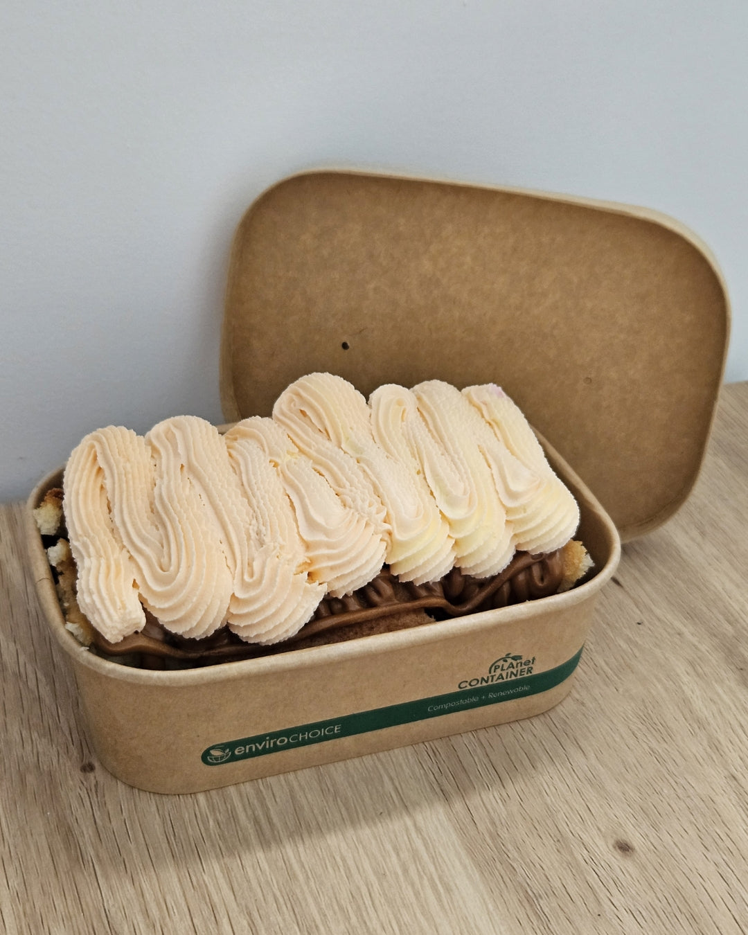 Cake tubs
